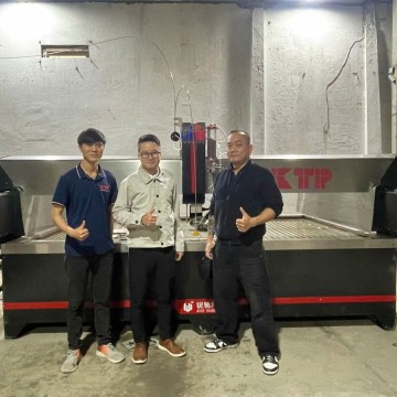 KTP – Hoàn thành đơn hàng máy cắt tia nước trước thềm năm mới!