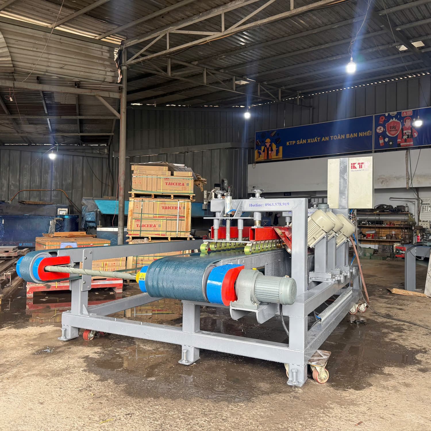 Máy líp cạnh gạch đá Venus 024P